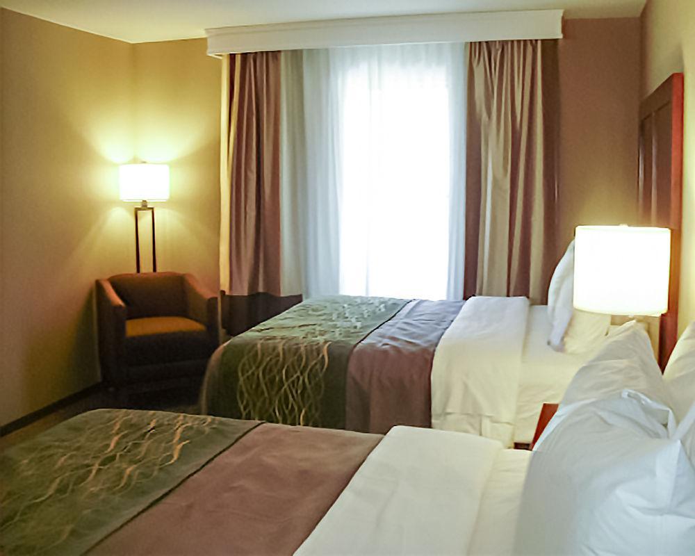 Comfort Inn & Suites Pittsburgh Gibsonia 외부 사진