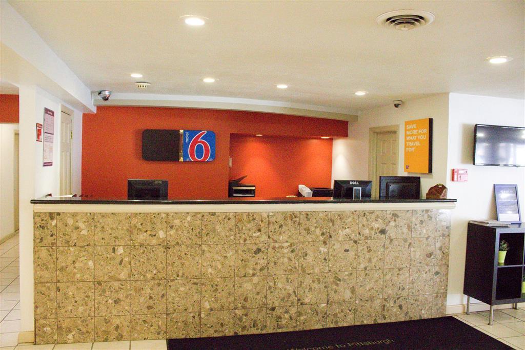 Comfort Inn & Suites Pittsburgh Gibsonia 내부 사진